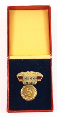 Meisterschaftsnadel Frauenhandball Deutscher Meister 1958