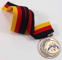 Silbermedaille Bezirksmeisterschaften Handball der Frauen 1996